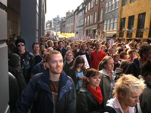 Хиляди поляци протестират срещу споразумението АСТА