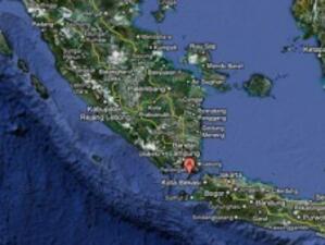 Хиляди евакуирани заради вулкан в Индонезия