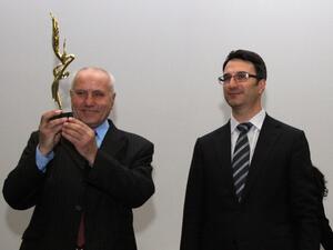 МИЕТ награди фирма "Капрони" за износител на 2011 г.