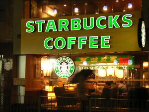 Starbucks ще партнира с AB InBev в производството на чай