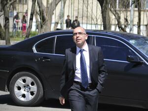 Освобождават министър Константинов в петък?