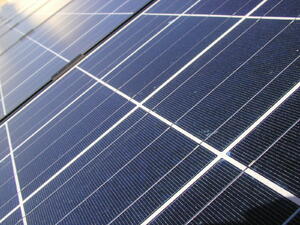 САЩ налага тарифи върху соларни панели от Китай