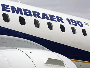 "България Ер" представи първия си нов самолет Embraer 