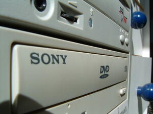 Sony започва тотално преструктуриране на бизнеса си