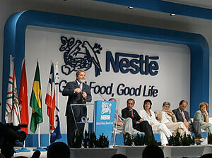 Nestle закупува бизнеса с детско мляко на Pfizer