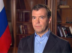 Путин назначи Медведев за премиер
