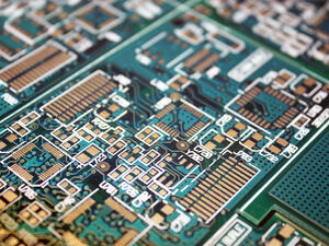 Micron Technology смята да закупи Elpida Memory