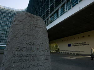 Европейският комисар по данъчните въпроси бесен на Австрия и Люксембург