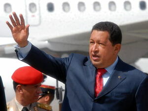 Уго Чавес все пак се кандидатира за президент на Венецуела