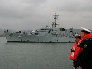 Противоминни кораби на НАТО акостираха във Варна
