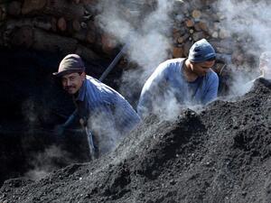 Миньори плашат с протести заради новите правила за тецовете на въглища