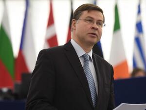 Домбровскис: Подготовката на България за еврозоната върви по план