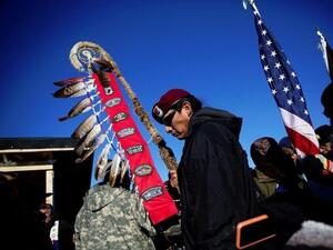 Индианско племе протестира срещу нефтопровод в Северна Дакота
