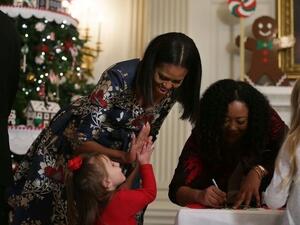 Мишел Обама ще участва в проследяването на Дядо Коледа 