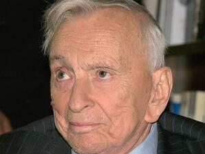 Писателят Гор Видал почина на 86-годишна възраст