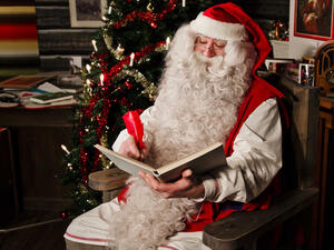Дядо Коледа е раздал подаръци равни на 10 годишния БВП на България тази година