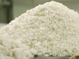 Китай облекчава 2000 годишен монопол върху търговията със сол