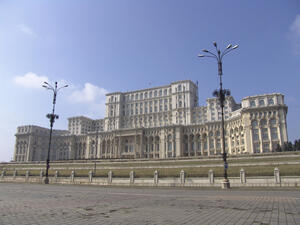 Парламентът - един от символите на Букурещ
