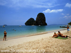 Тайланд въвежда задължителни застраховки за туристите