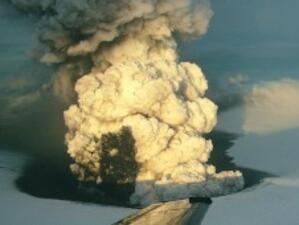 Изригнал вулкан затвори въздушното пространство на Исландия