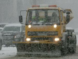 165 машини са чистили пътищата от снега в столицата през цялата нощ