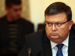 Цацаров разпореди проверка на финансовия министър