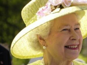Овации за британската кралица на финала на визитата й в Дъблин