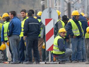 Работници, изграждали метрото, от 4 месеца са без заплати
