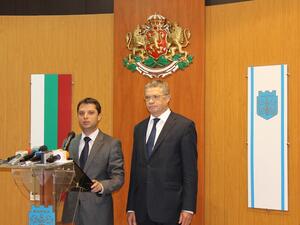 Министър Делян Добрев и зам.-изпълнителният директор на "Газпром" Александър Медведев